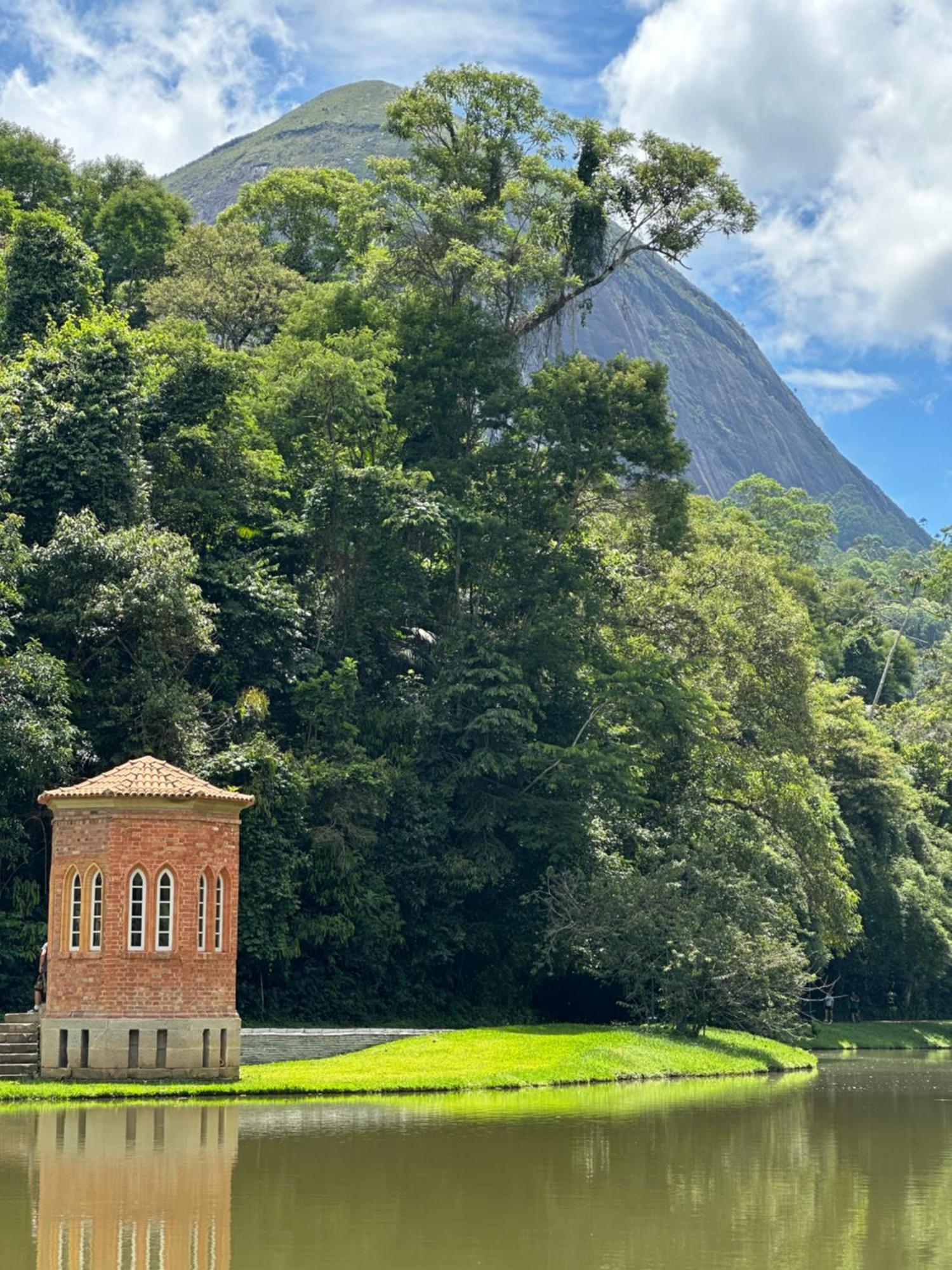 Apartamento Familiar No Centro Em Nova Friburgo